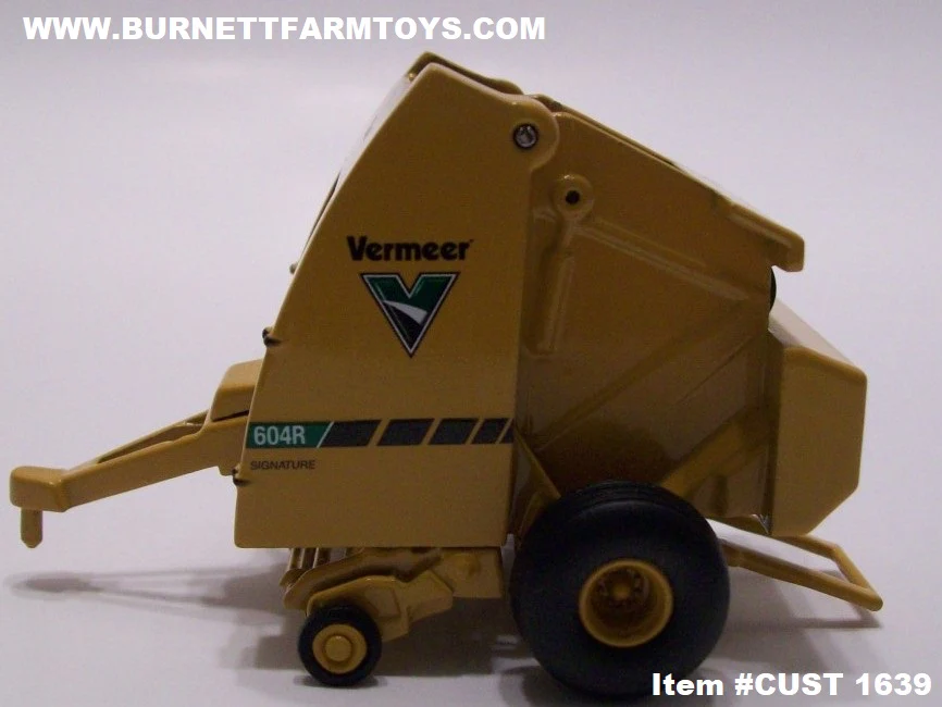 Item #CUST 1639 Vermeer 604R Signature Round Baler - Image 3