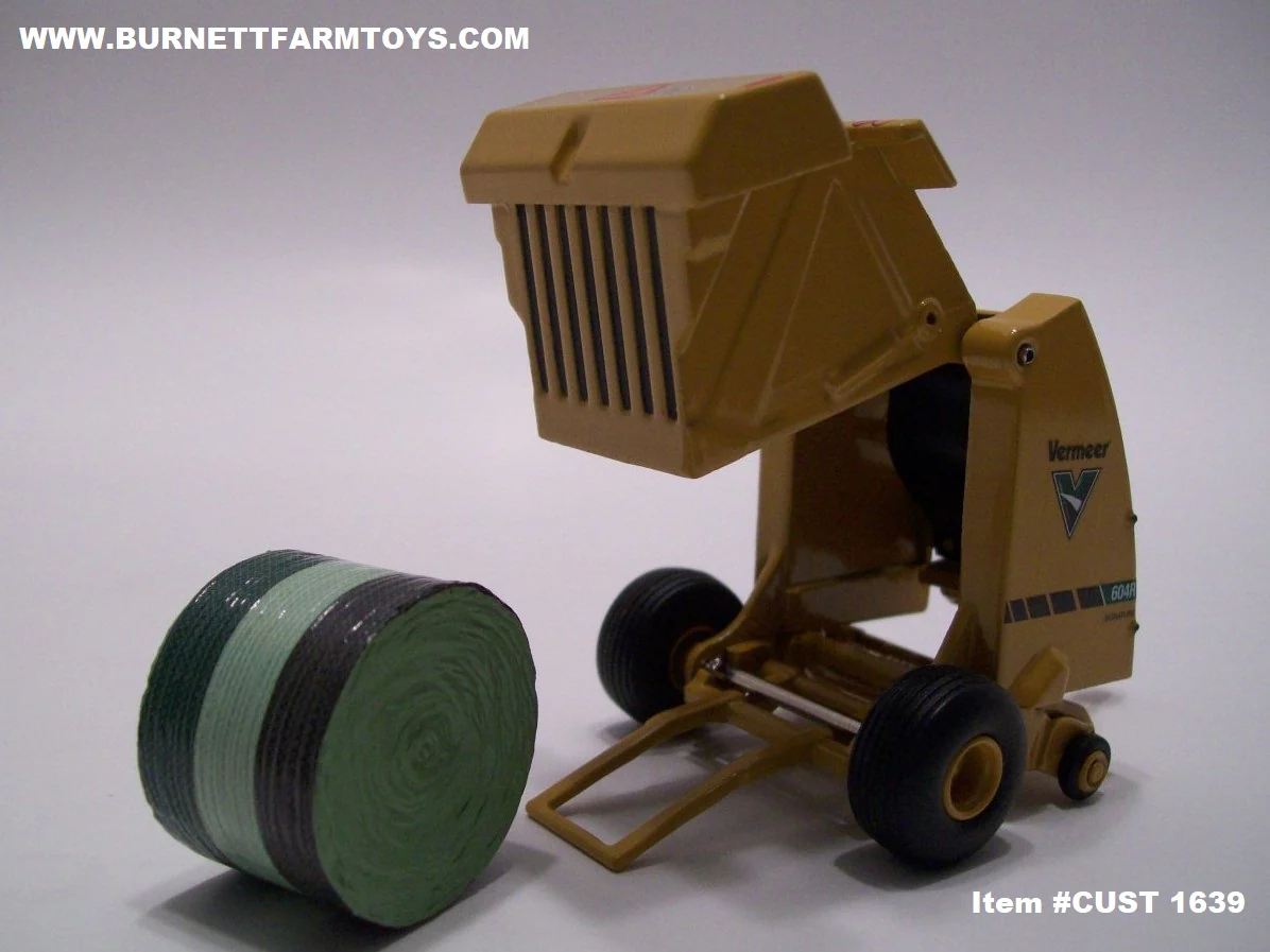 Item #CUST 1639 Vermeer 604R Signature Round Baler - Image 4